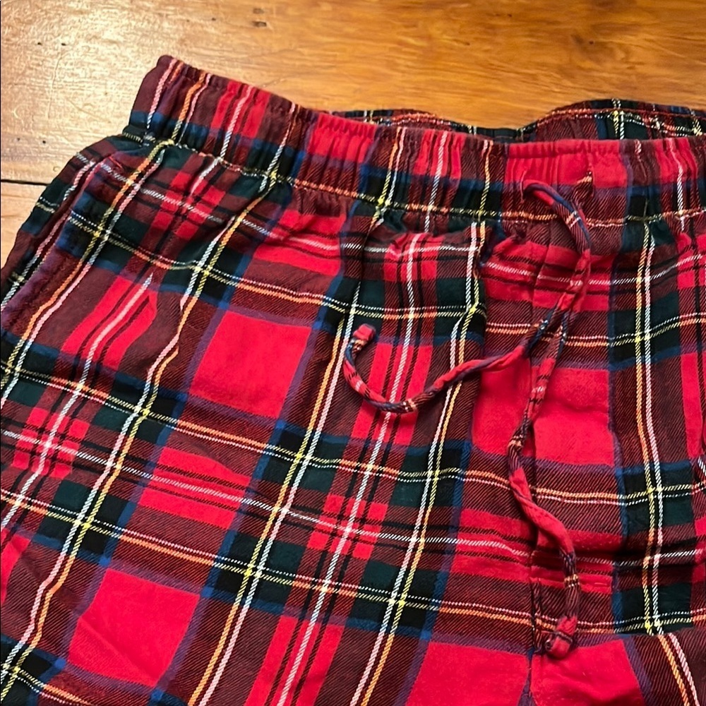 Lands' End Red Plaid Men’s Pajamas - Picture 3 of 3